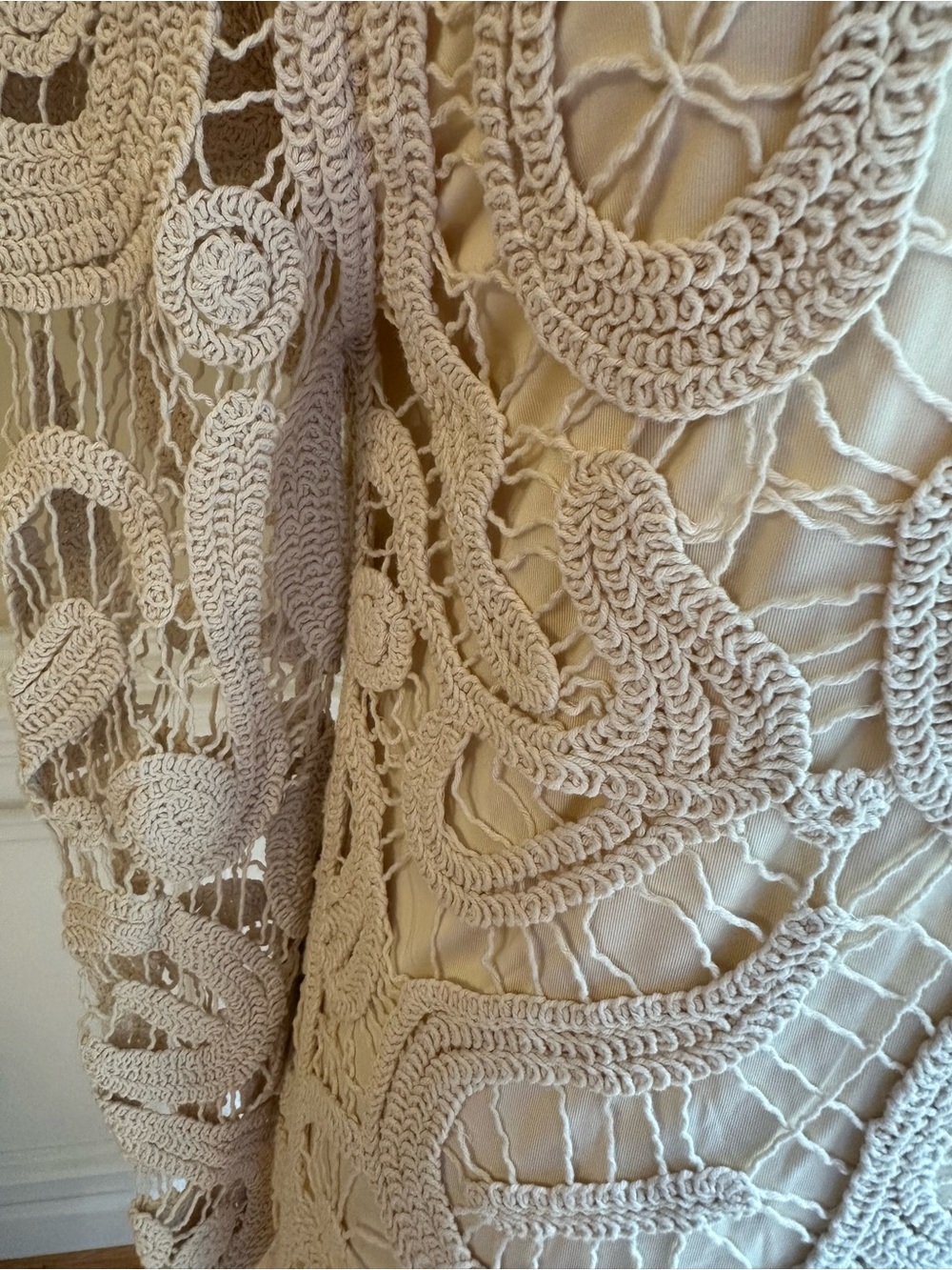 COMMENSE Cream Ecru Crochet Long Sleeve Mini Dress NWT - Picture 4 of 11